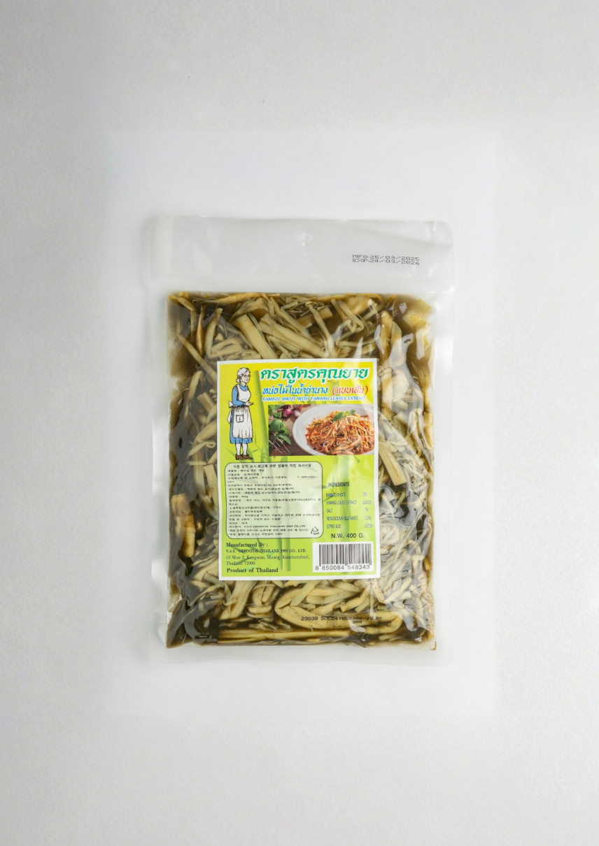 Khun Yai Brand Sliced Bamboo Shoots in Yanang Juice